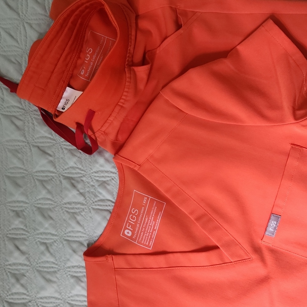 Figs Scrub Set Sunset Orange Zamora Jogger Pants and Catarina Top Size XXSP